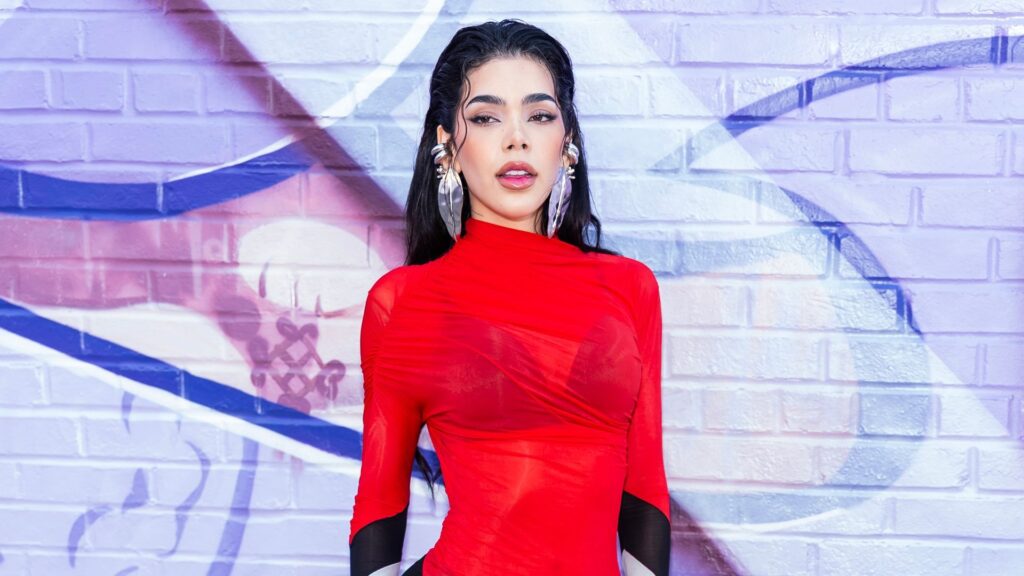 Kenia Os Mexican singer Premios Juventud 2025