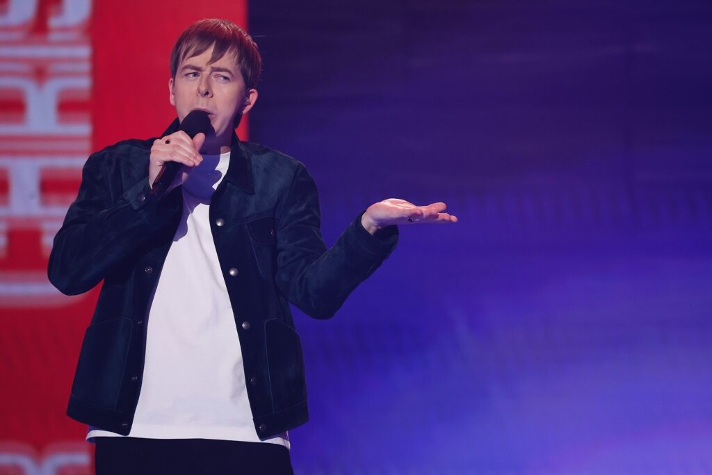 Chris Turner – Improv Rapper
