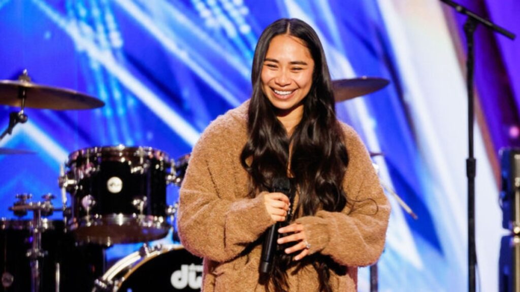 Jessica Sanchez – Singer
