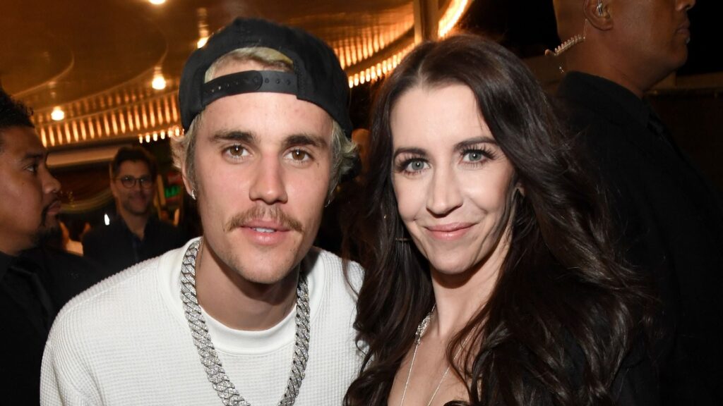 Justin Bieber Responds to Mom Pattie After She Posts She Is Praying for Him to 'Heal Every Wound'