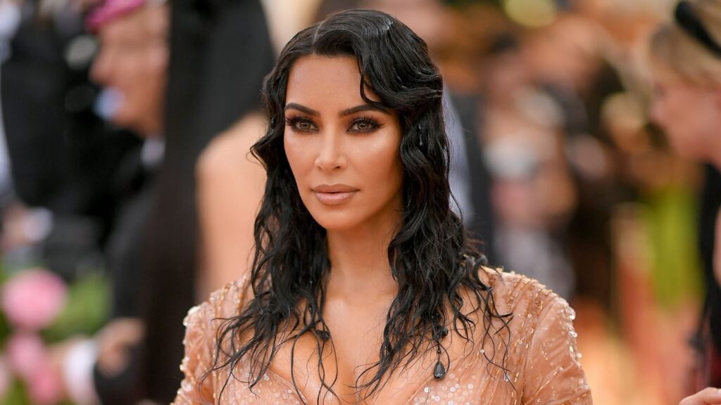 Kim Kardashian sparks controversy by questioning 1969 moon landing, NASA