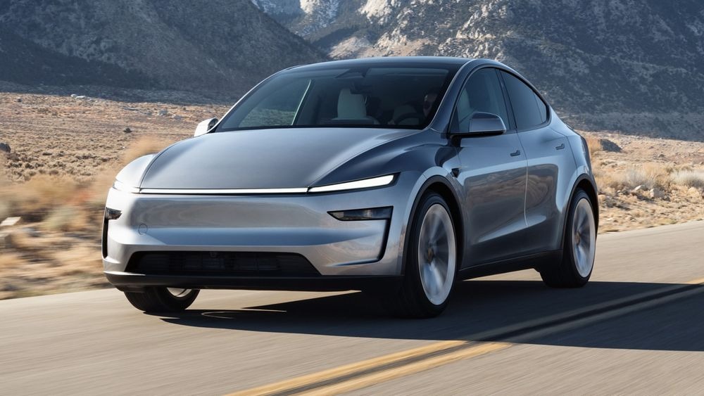 Tesla faces U.S. auto safety probe after reports FSD ran red lights, caused collisions