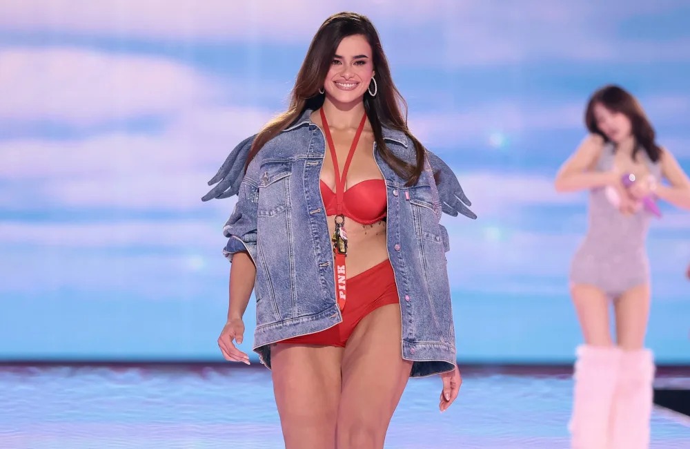 Barbie Ferreira’s Victoria’s Secret runway debut