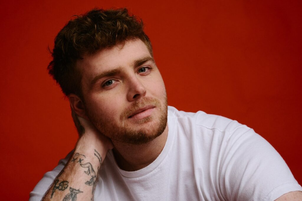 Alex Warren American singer-songwriter and YouTuber
