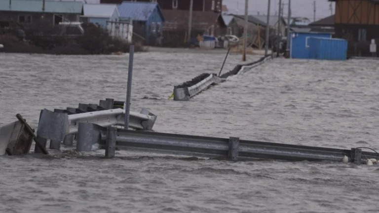 Alaska Flooding Leaves 1 Dead and 2 Missing
