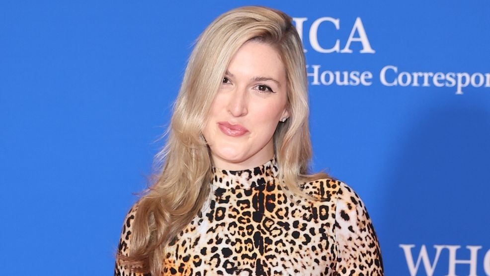 Olivia Nuzzi 2025: New Vanity Fair Role, Memoir Reveals & Latest Controversy Explained