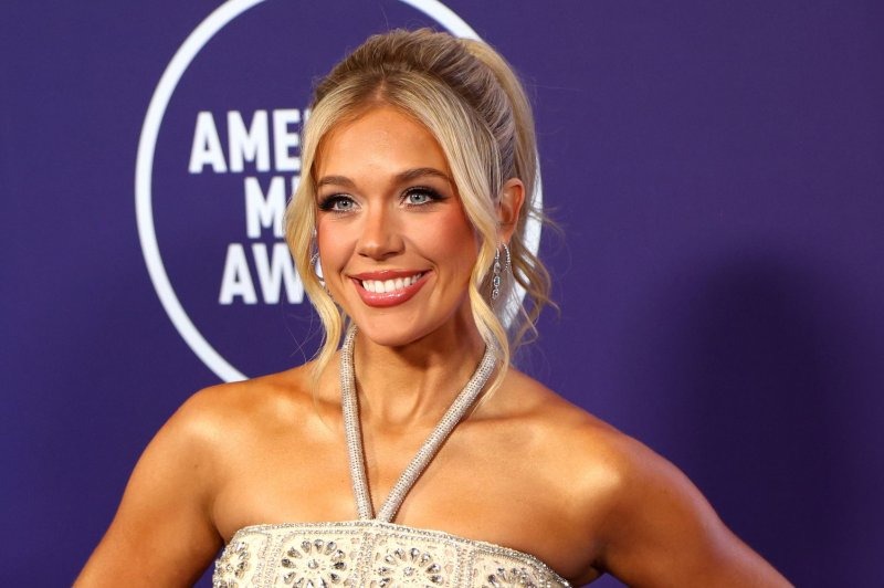 Megan Moroney American singer and songwriter
