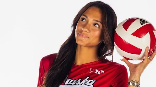 Harper Murray volleyball player from USA who currently plays as outside hitter in Nebraska Univ. (USA).