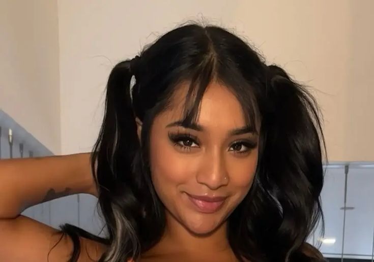 Savannah Sixx Net Worth 2025 – Knowing the True Wealth of the Adult Entertainment Fame