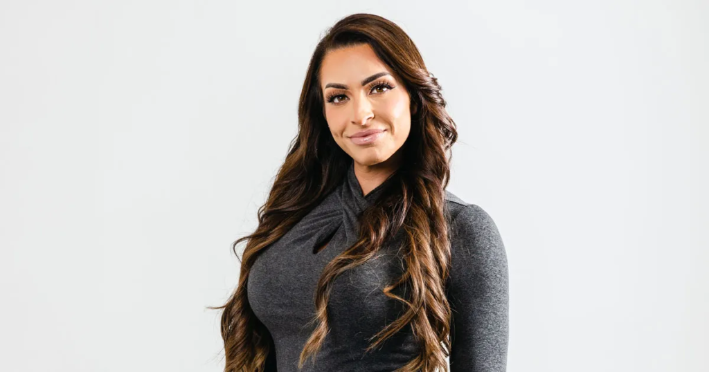 Leila Hormozi Biography, Business Career, and Entrepreneurial Journey