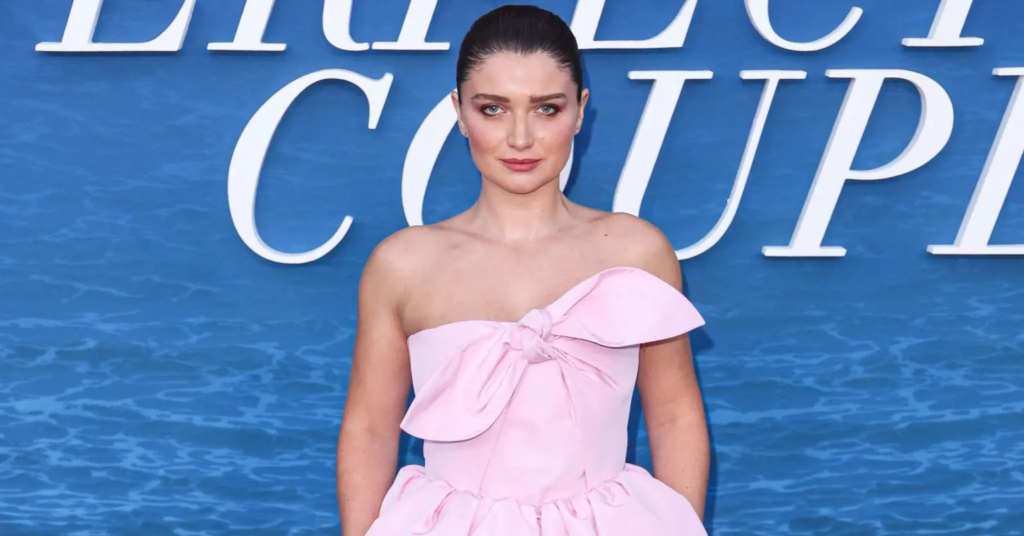  Eve Hewson, the Irish actress known for roles in Bridge of Spies, Robin Hood