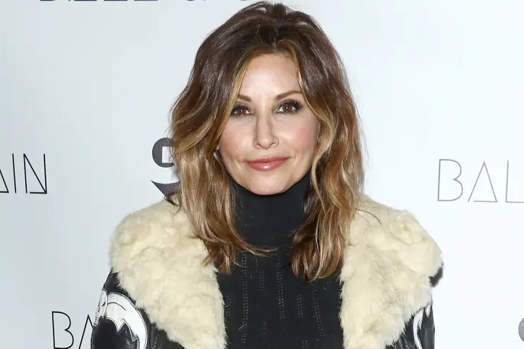 Explore Gina Gershon’s life, famous movies like Showgirls and Bound, and her journey as a bold Hollywood actress.