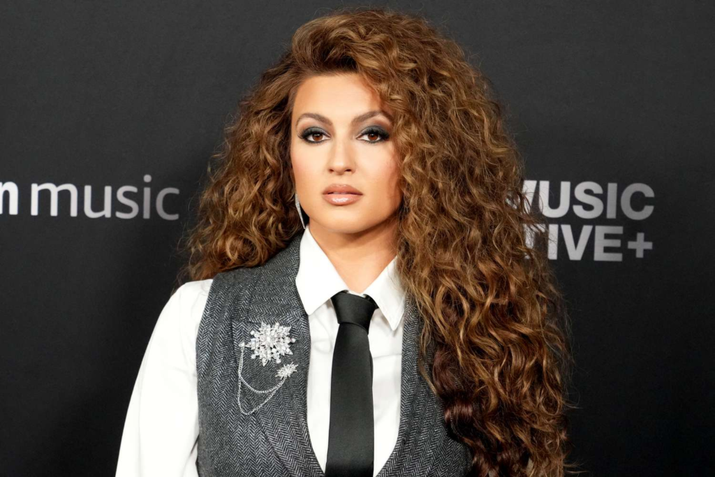 Life of Tori Kelly Biography, Songs, Albums & Grammy Success